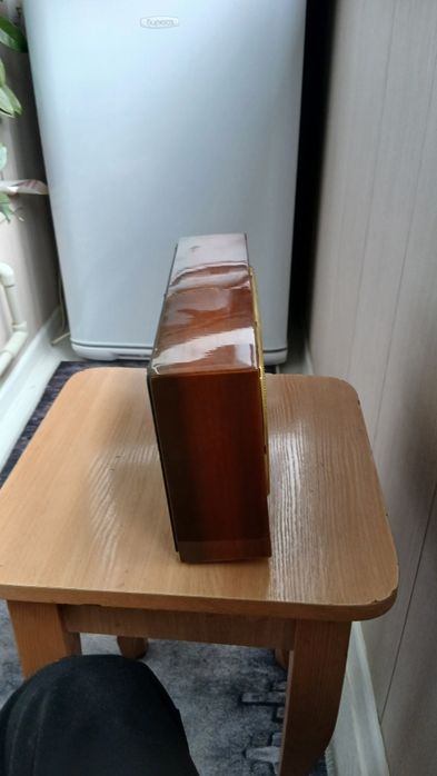 Продам настольные часы.