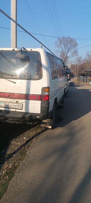 Продам Митсубиси Делика 2.5 дизель
