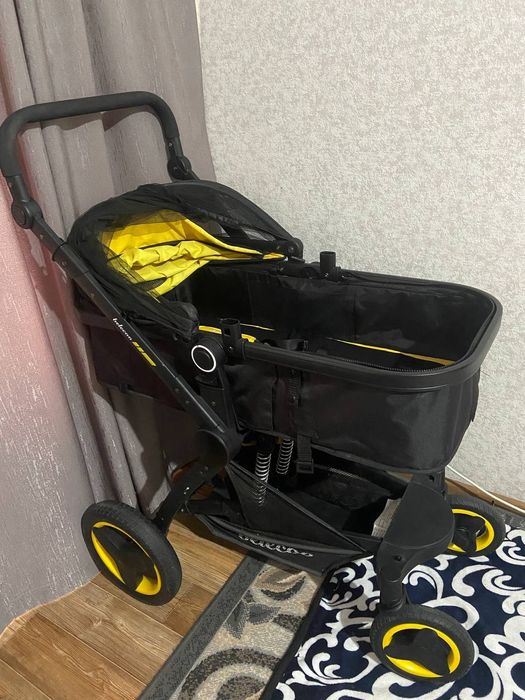 Коляска фирмы Belecoo