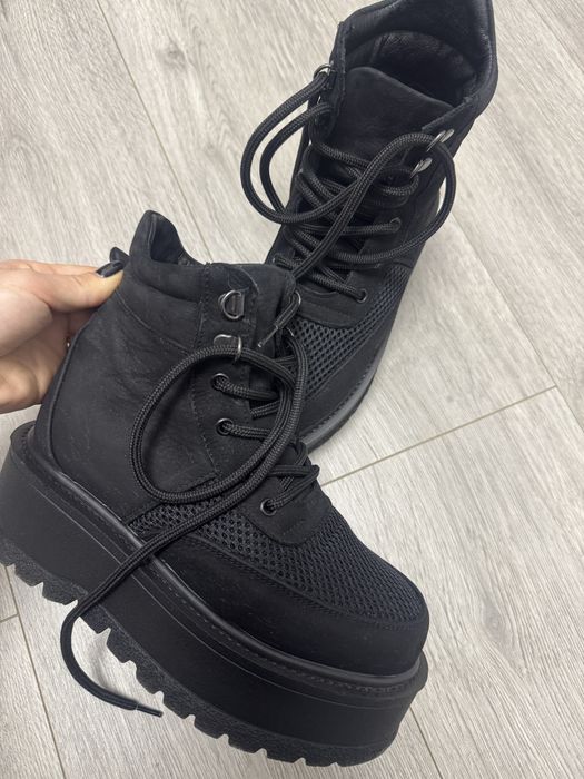 Bocanci Exclusives marimea 35