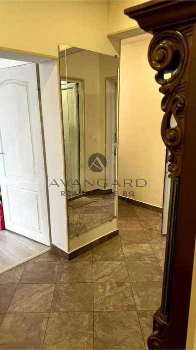 Продава се Тристаен апартамент в Пловдив, Кършияка - 112 кв.м за 1518 €/кв.м - Снимка #11