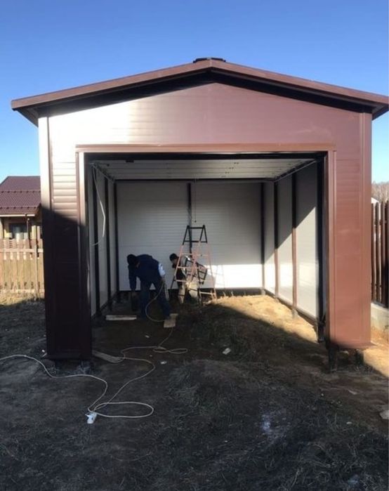 Case pe structura metalica. Containere. Structura metalica.Garaje auto