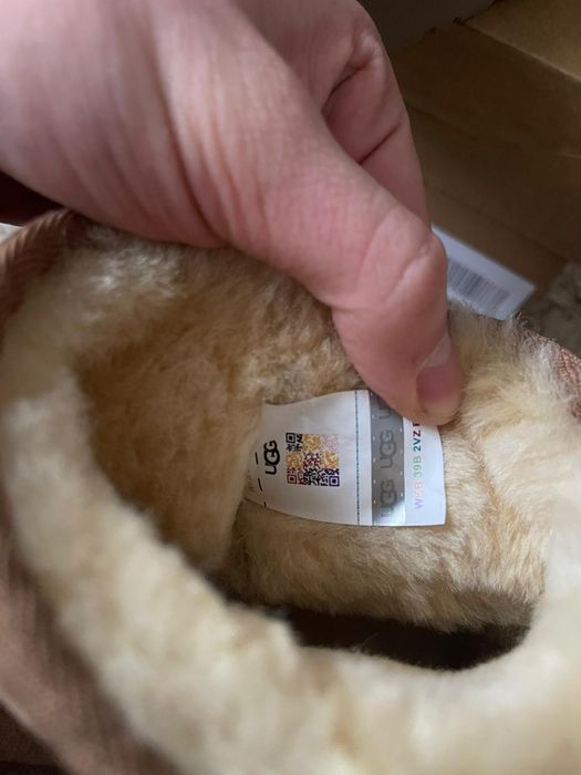 38 UGG cizma de piele