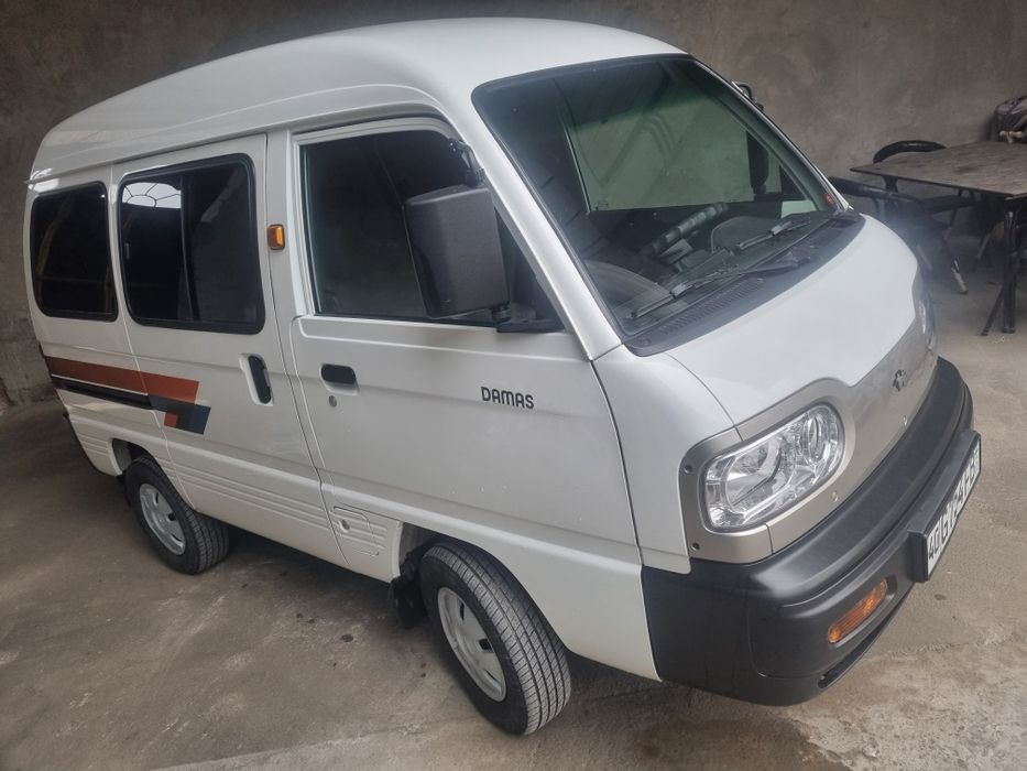 Moshina sotiladi sirochniy