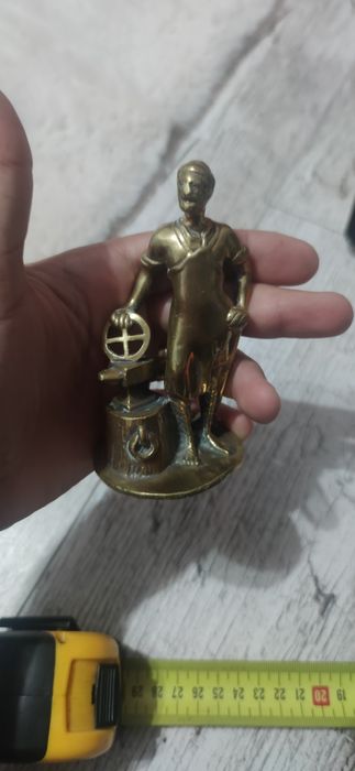 Statuete din bronz masiv "Fierarul"
