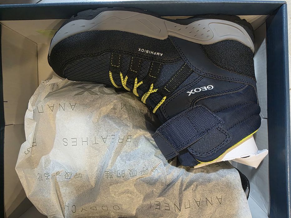 Ботинки GEOX размер 35