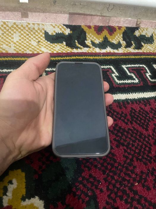 Айфон 13 акб 86% памит 128