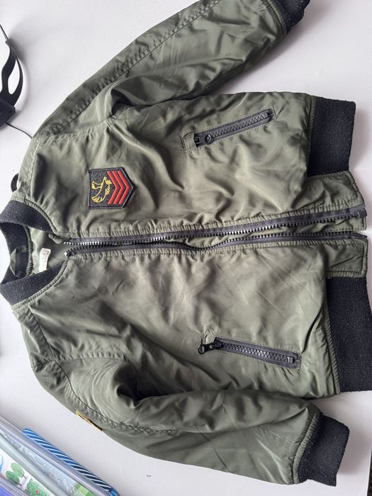 Продам бомбер на весну