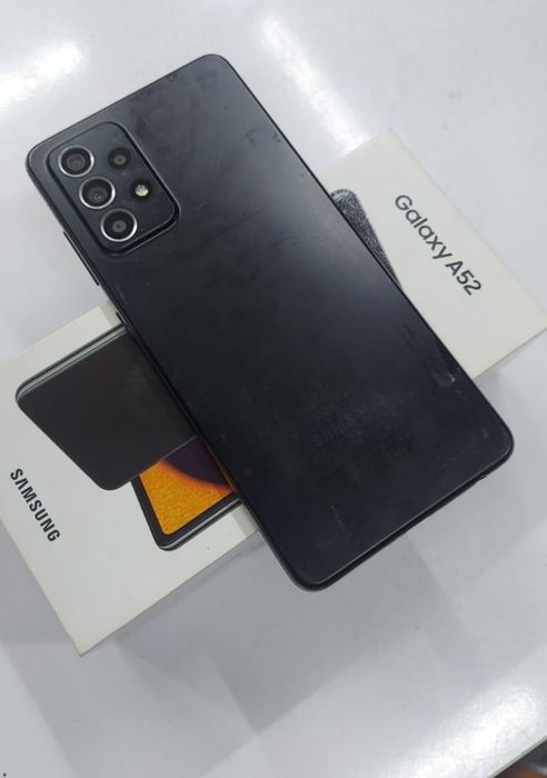 Екеуіде сатылады срочно.