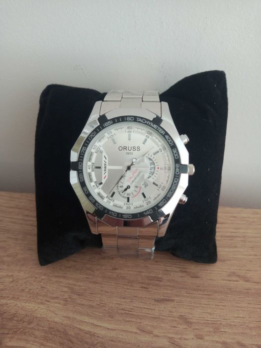 Часовник Мъжки Нов Неизползван 45мм