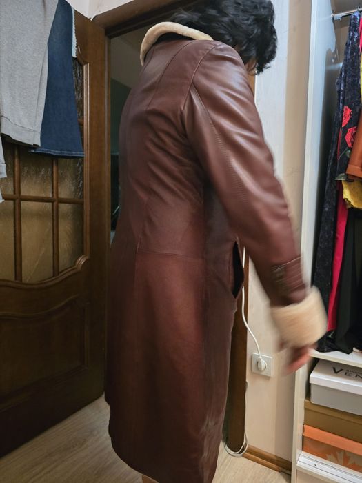 Дубленка из плотной кожи