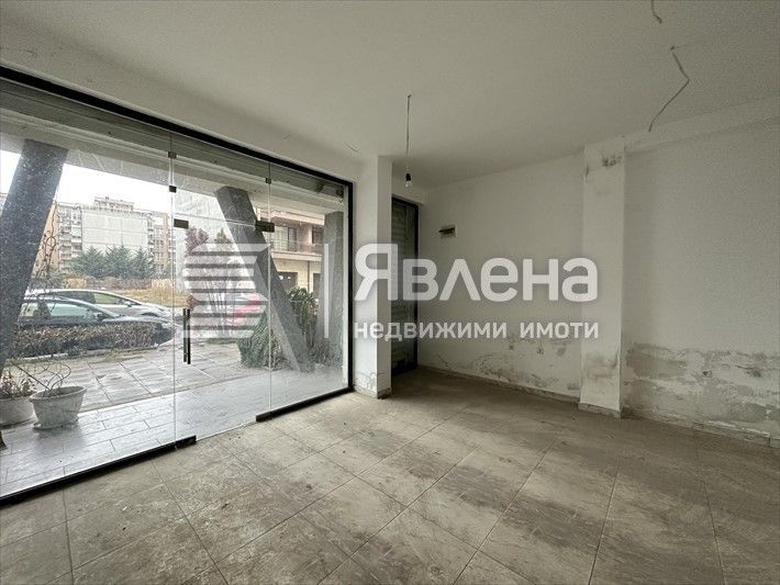 Магазин в Поморие - близо до плажа в оживен район