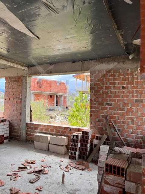 Продава се Къща в Пловдив, Коматево - 296 кв.м за 676 €/кв.м - Снимка #1