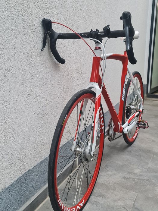 Bicicletă Cursieră Avenue Airbase