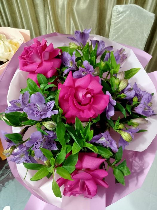 Цветы Букеты. Розы, подарок