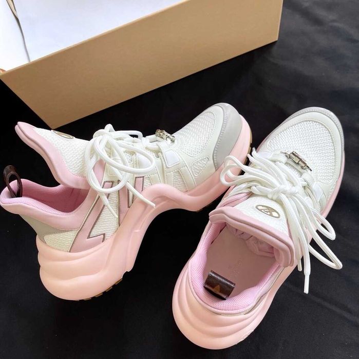 Adidasi dama Louis Vuitton Archlight Premium