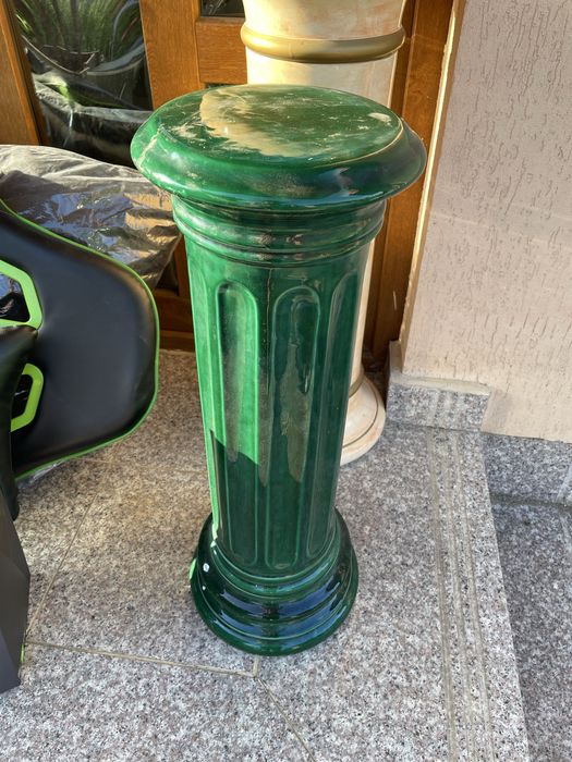 Piedestal din ceramica