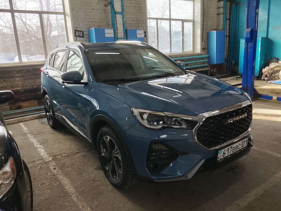 Автомобиль джетур