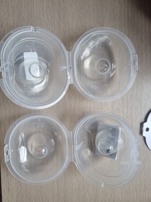 4 mameloane silicon Avent