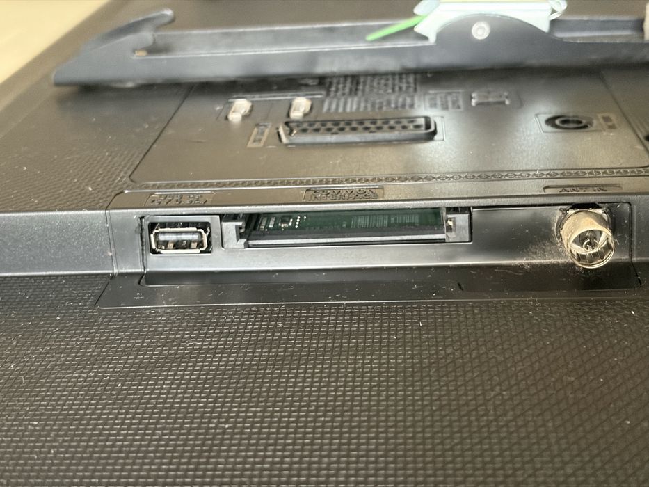 Samsung UE32J4000AK телевизор