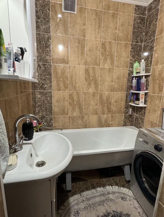 Продается трехкомнатная квартира