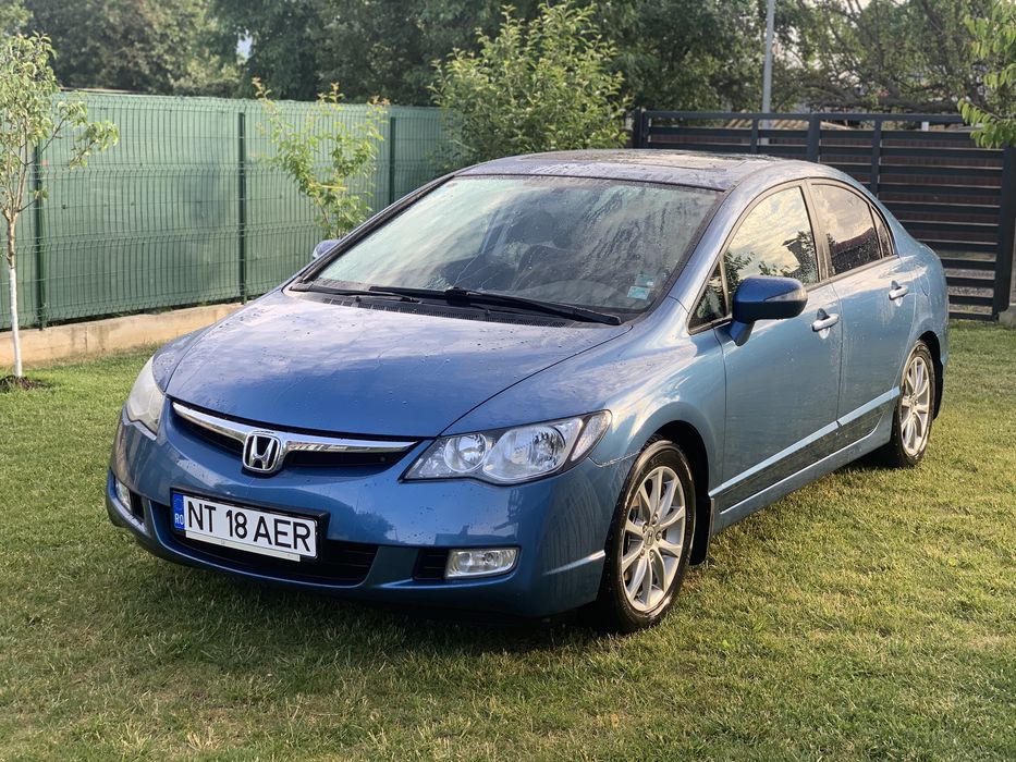 Honda  Civic sedan, 1.8 benzinǎ ,VTEC,automatǎ,140 cp