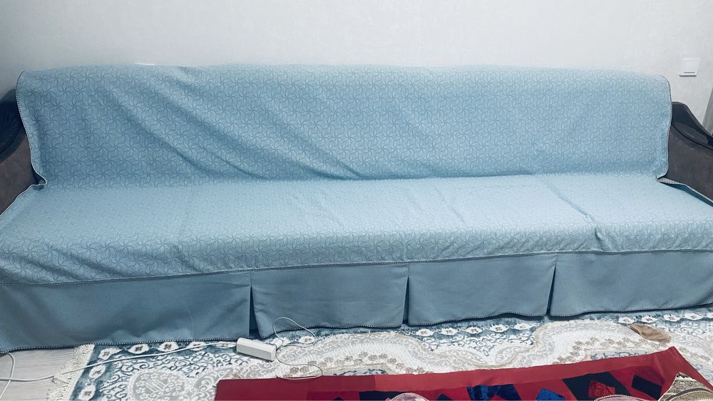 продается диван в хорошем состяний