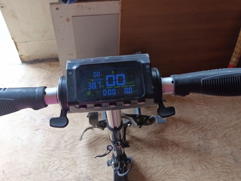 Электроный самокат