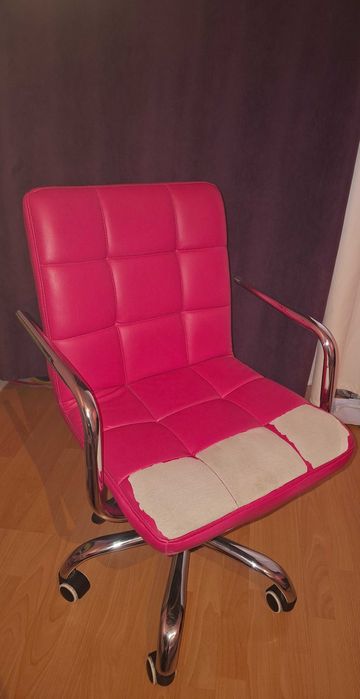 Детски стол / с повдигащ механизъм /