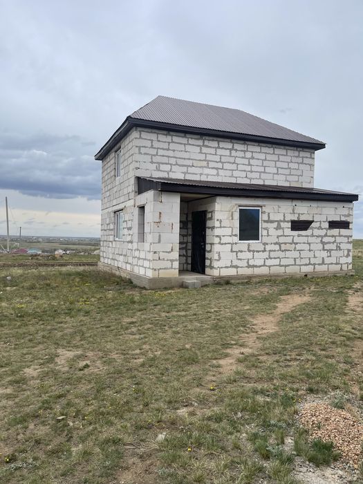 Продам не достройный дом