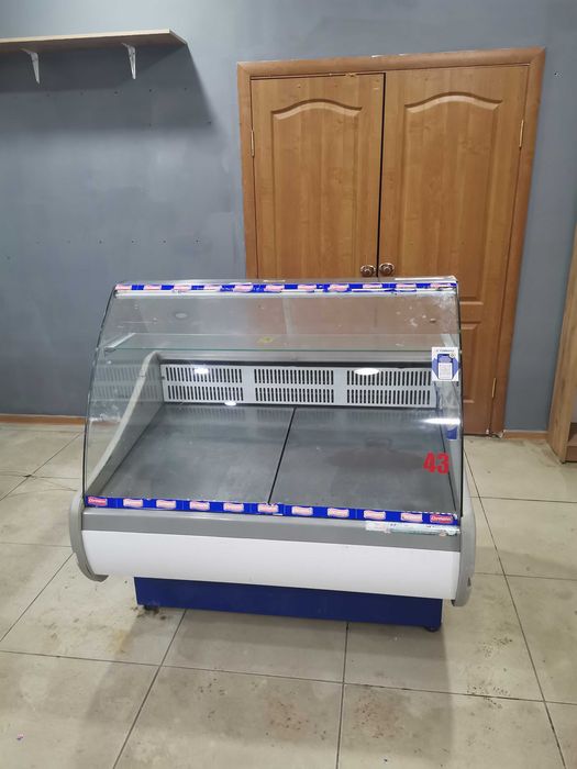 Продам ветрина холодильник