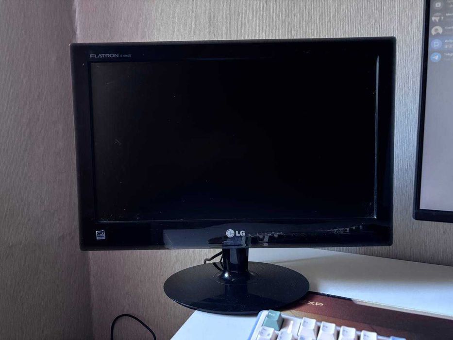 Продам монитор LG Flatron e1940s