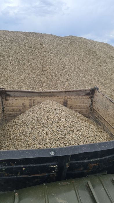 Гравий отсев песок грунт шлак