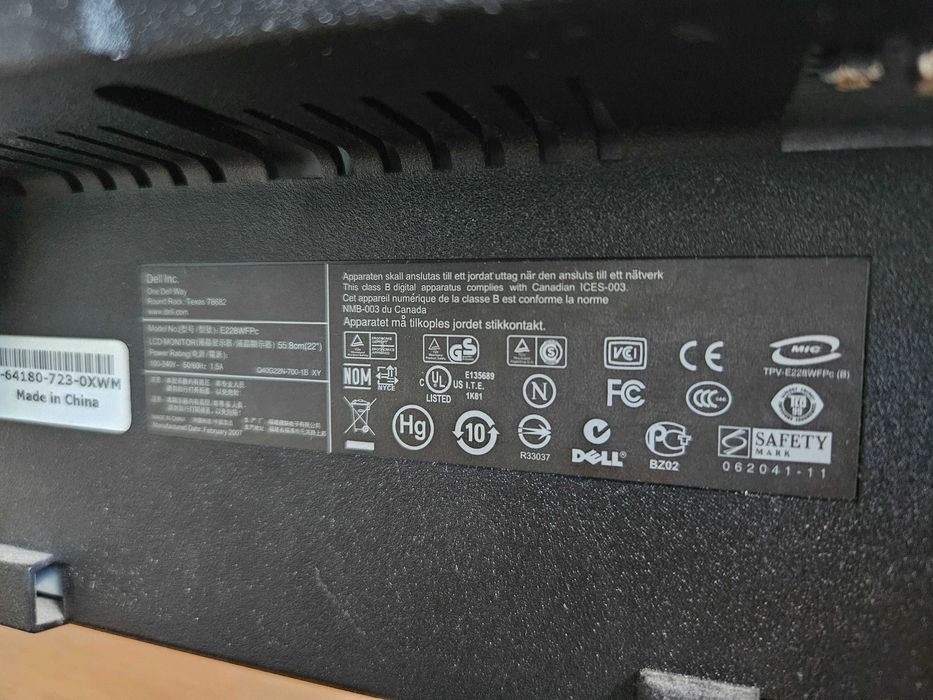 Монитор Dell E228 WFPc