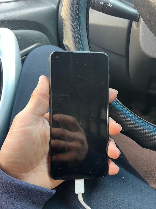 Самсунг А11 продам