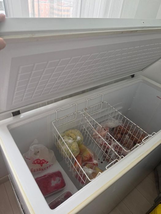 Продам морозильник