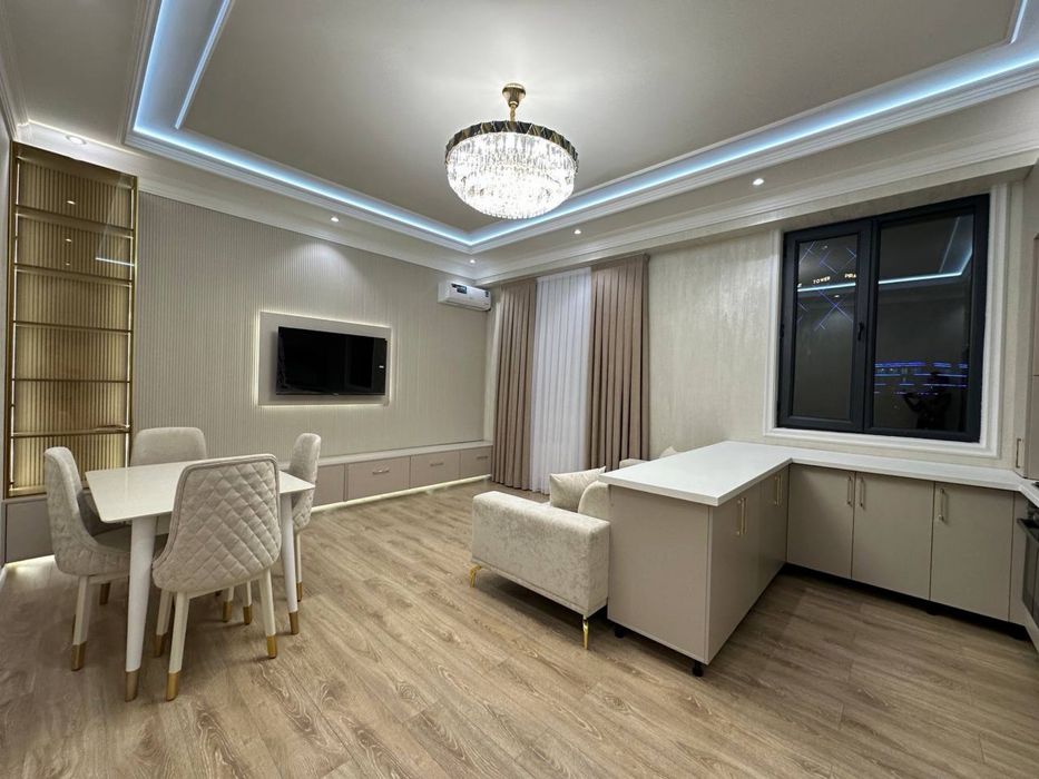 Продается ЭЛИТНАЯ квартира евролюкс 2/5/8 Яккасарай 50м2 ор-р Piramit