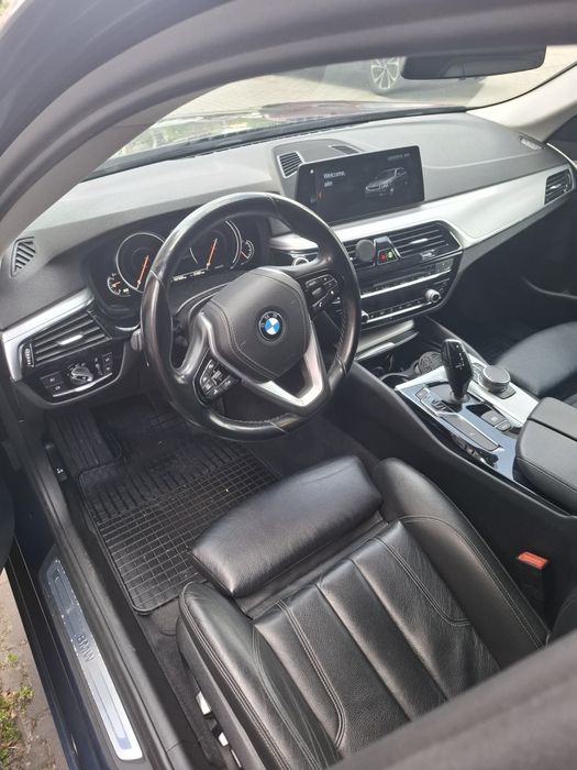 Vând bmw 530i 252hp
