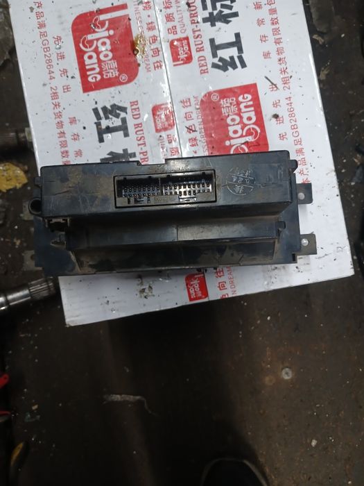 Включатель печки Митсубиси RVR