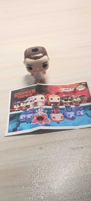 Kinder Joy Stranger Things фигурка