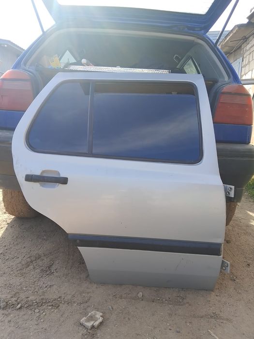 Двери на vw golf 3