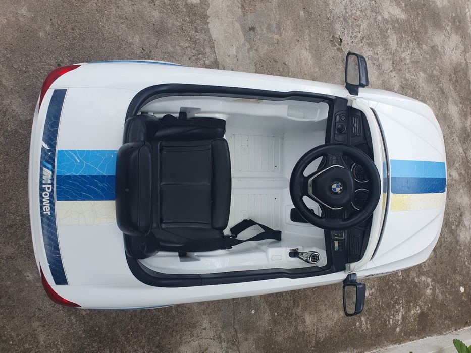 Masinuta electrica BMW M4