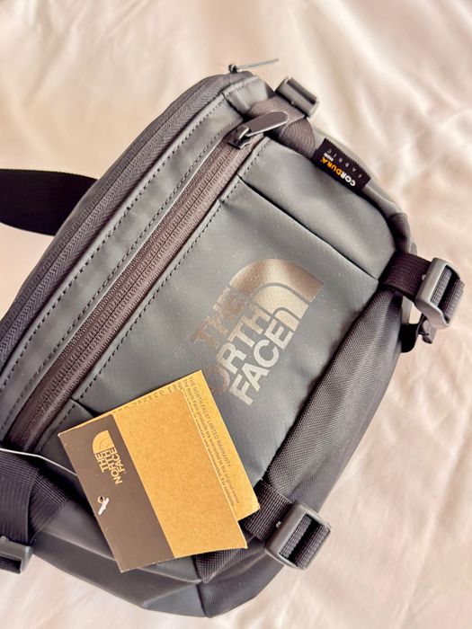 North Face чанта за носене през рамо