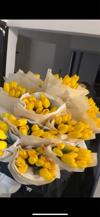 Тюльпаны на 8 марта