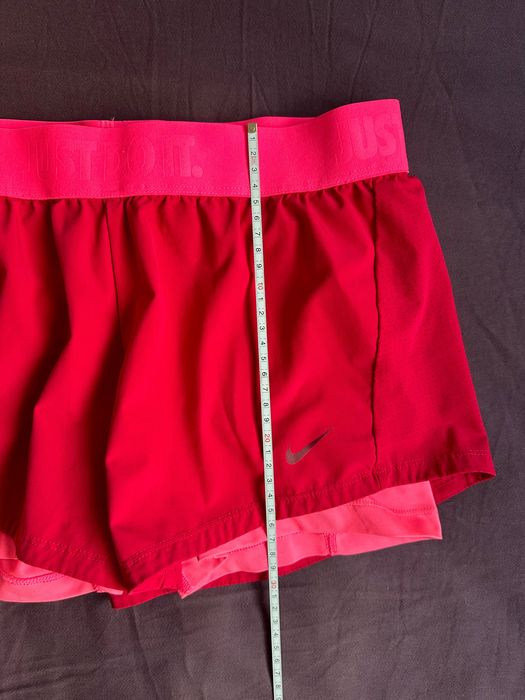 Дамски къси панталонки Nike