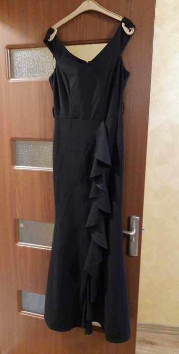 Продавам нови рокли