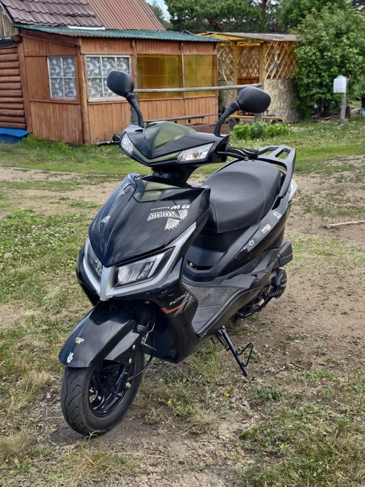 Продам скутер м8