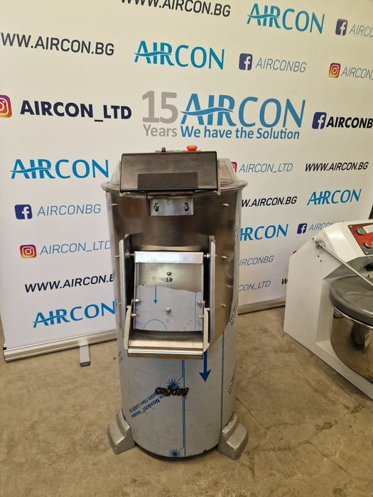 Машина за белене на картофи.