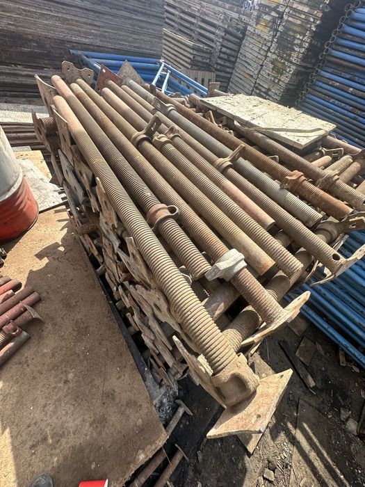 Монолитные леса в аренду