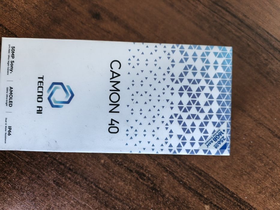 Продам Tecno Camon 40